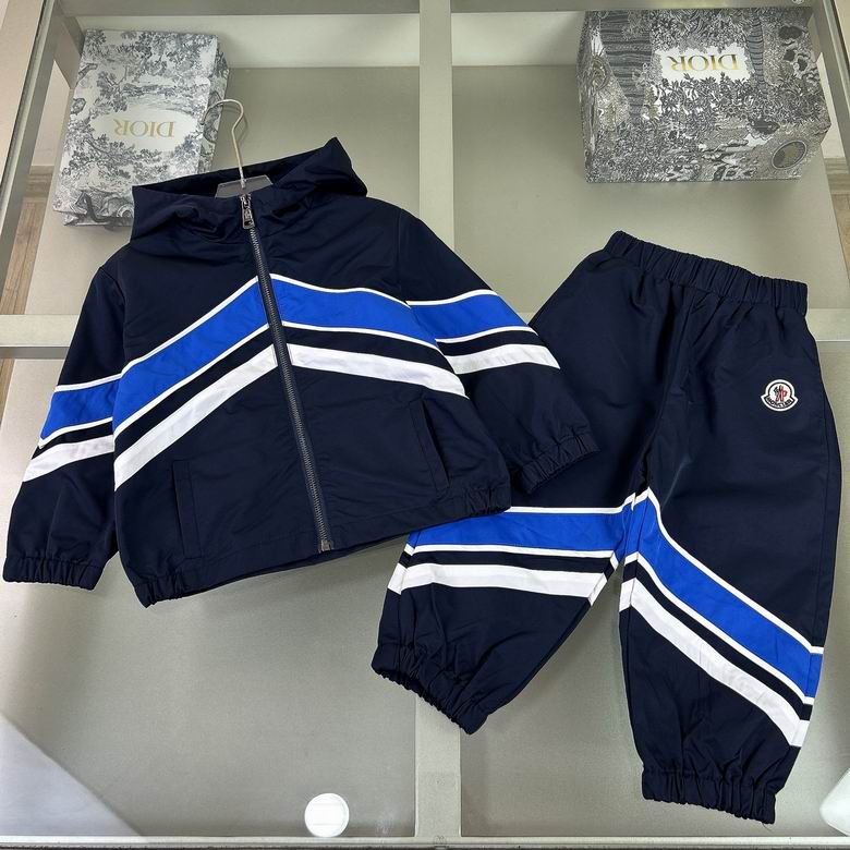 Windbreaker tracksuit set