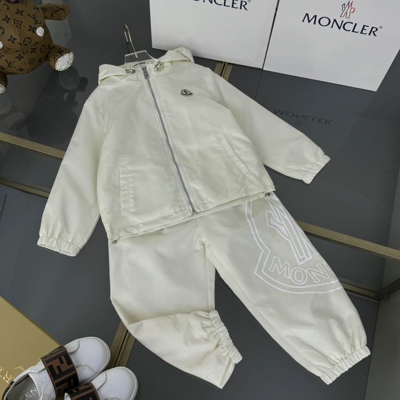 Windbreaker tracksuit set