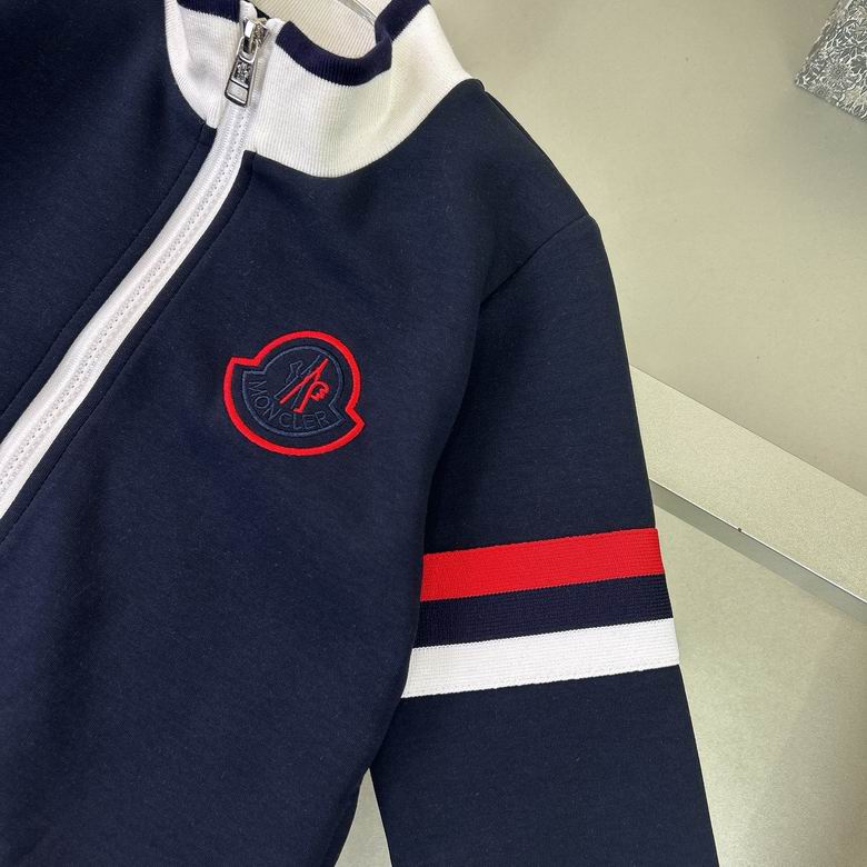 Conjunto de chándal cortavientos