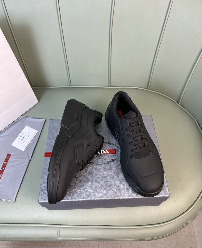 Schwarze Turnschuhe Pr