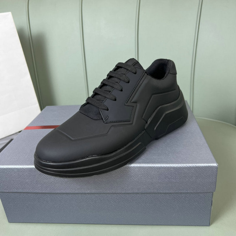Schwarze Turnschuhe Pr