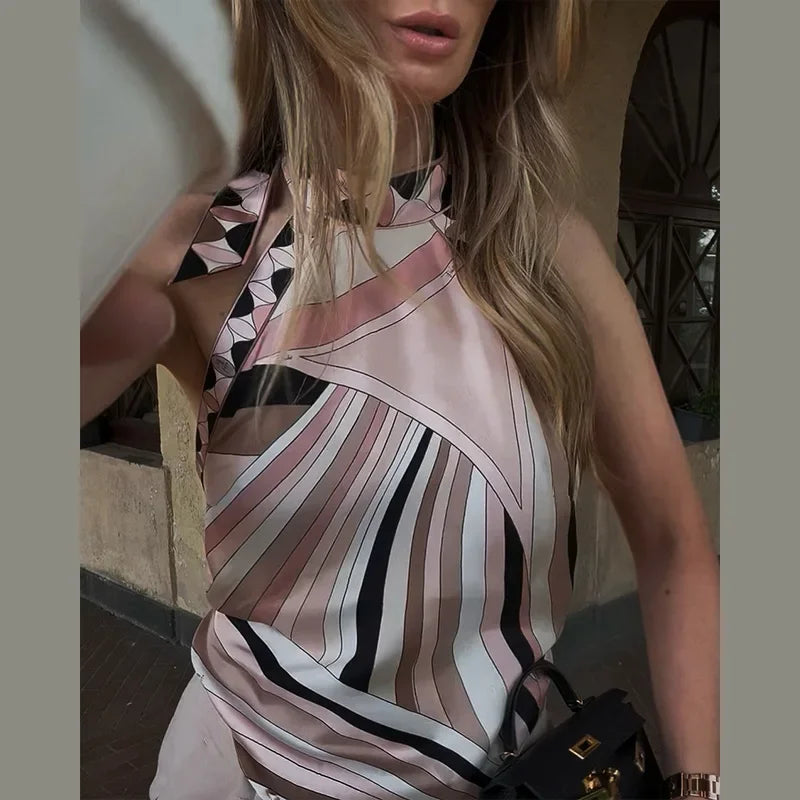 Top sedoso con cuello halter
