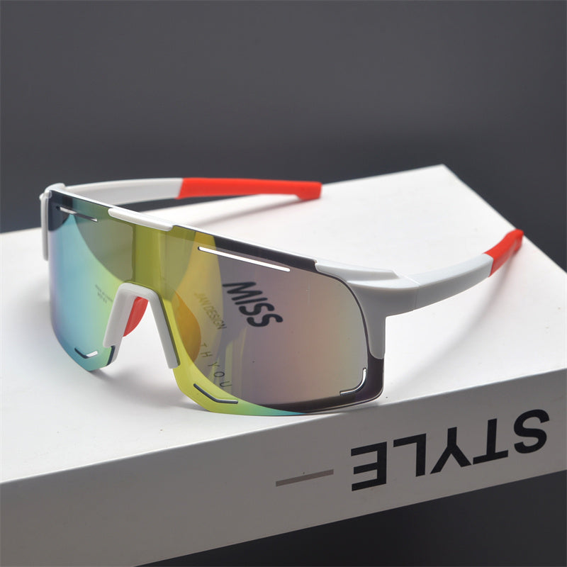 Gafas de sol deportivas con escudo de gran tamaño