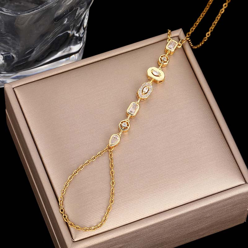 Minimal Link Hand Chain Bracelet