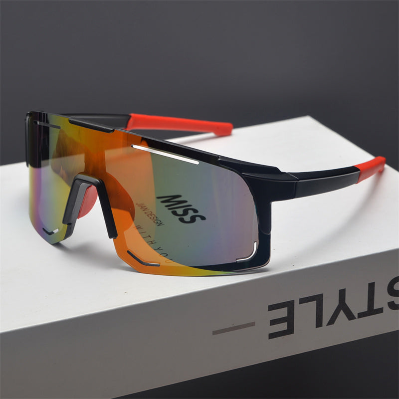 Gafas de sol deportivas con escudo de gran tamaño