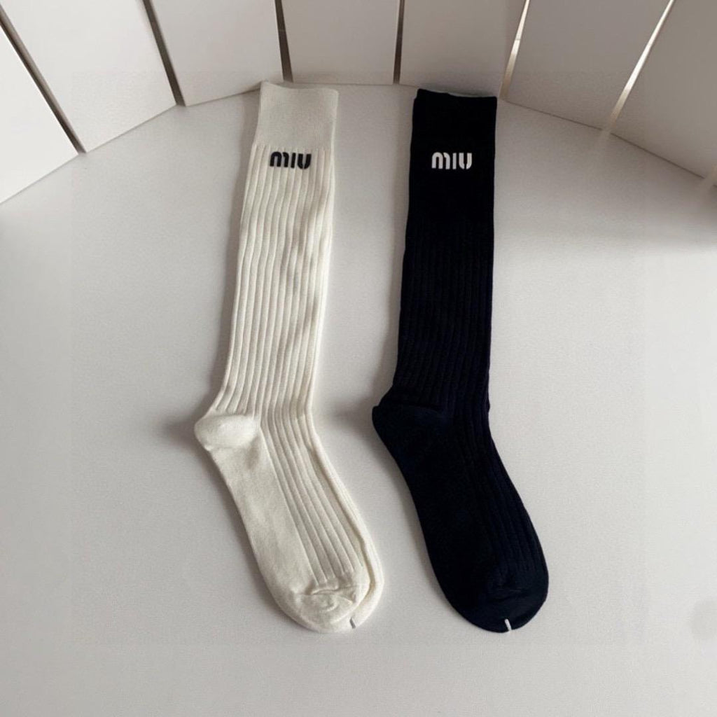Ribbed Knee-High Socks