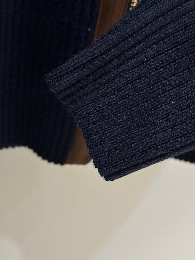 Chaqueta azul marino de canalé con cremallera