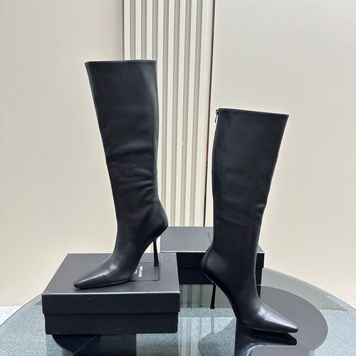 Schwarze Lederstiefel