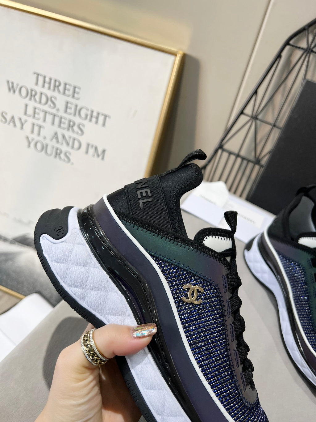 Premium cowhide sneakers