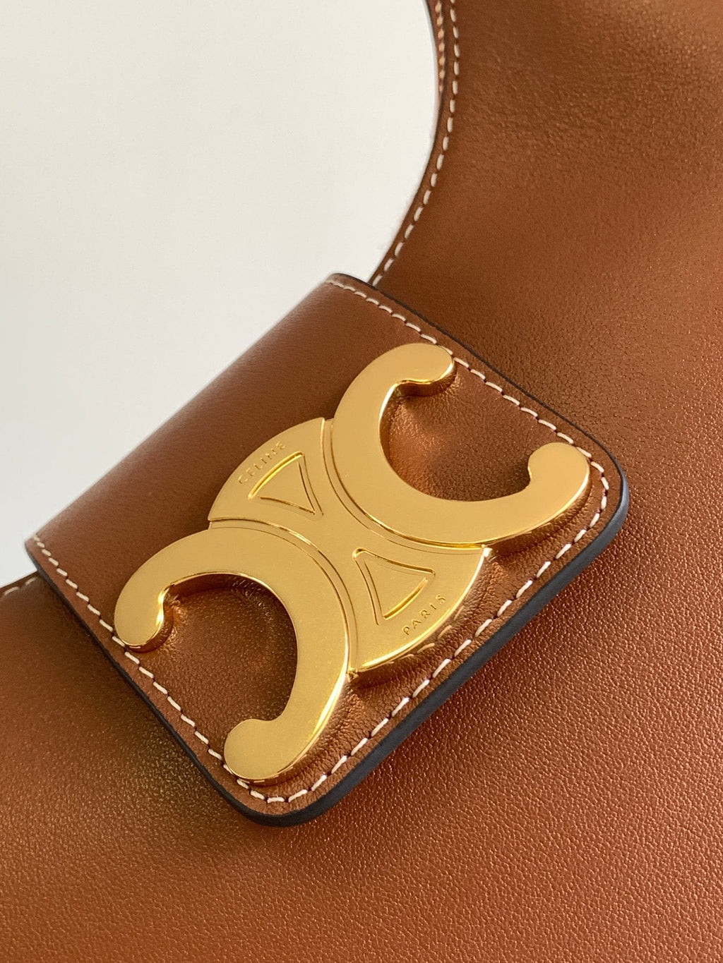 Bolso de hombro Triomphe de piel de becerro