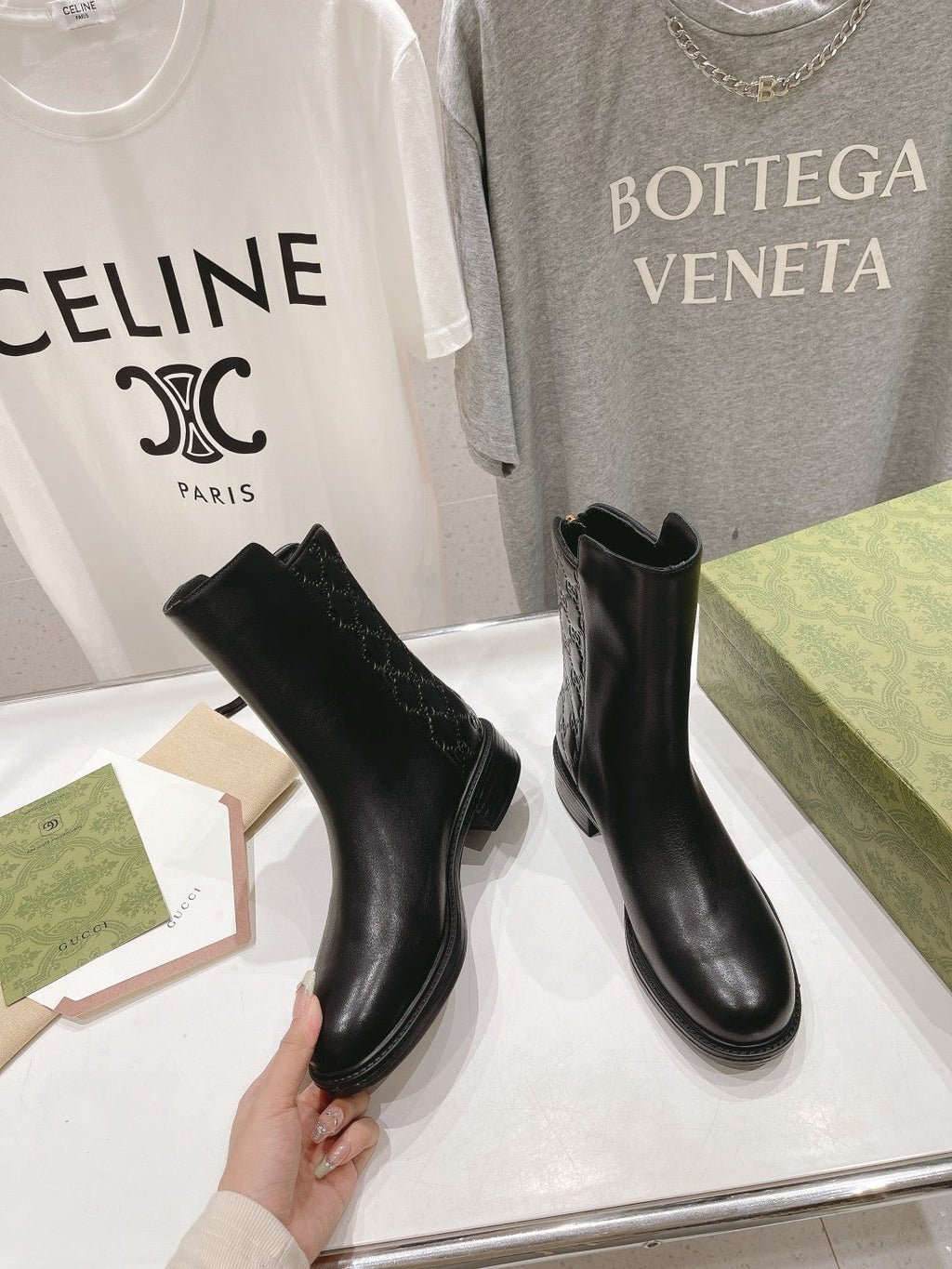 Women's Chelsea Boots with Zipper - Calf Leather