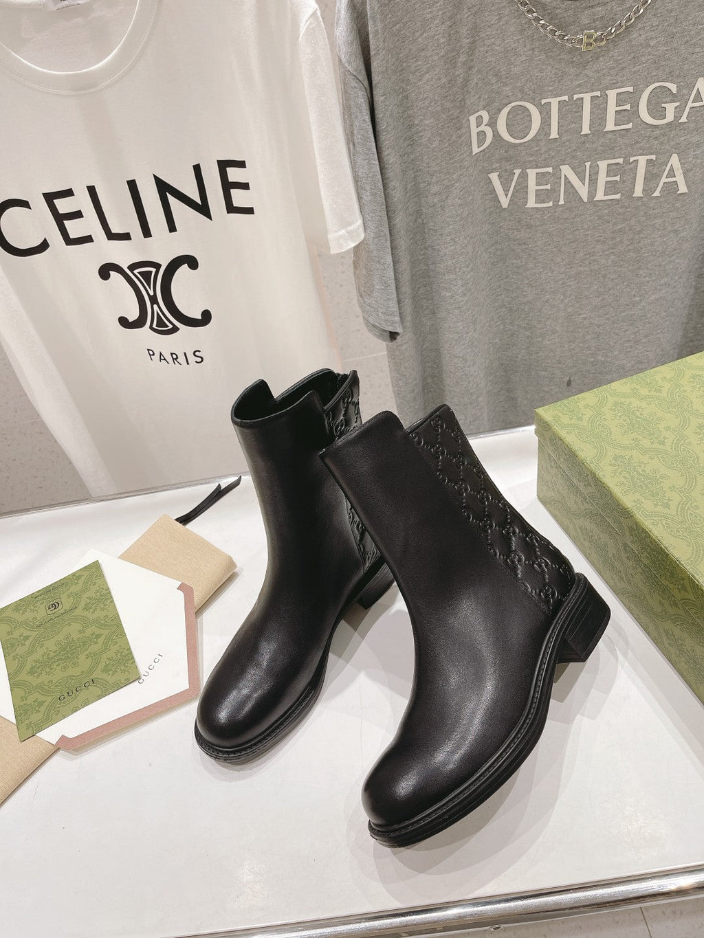 Women's Chelsea Boots with Zipper - Calf Leather