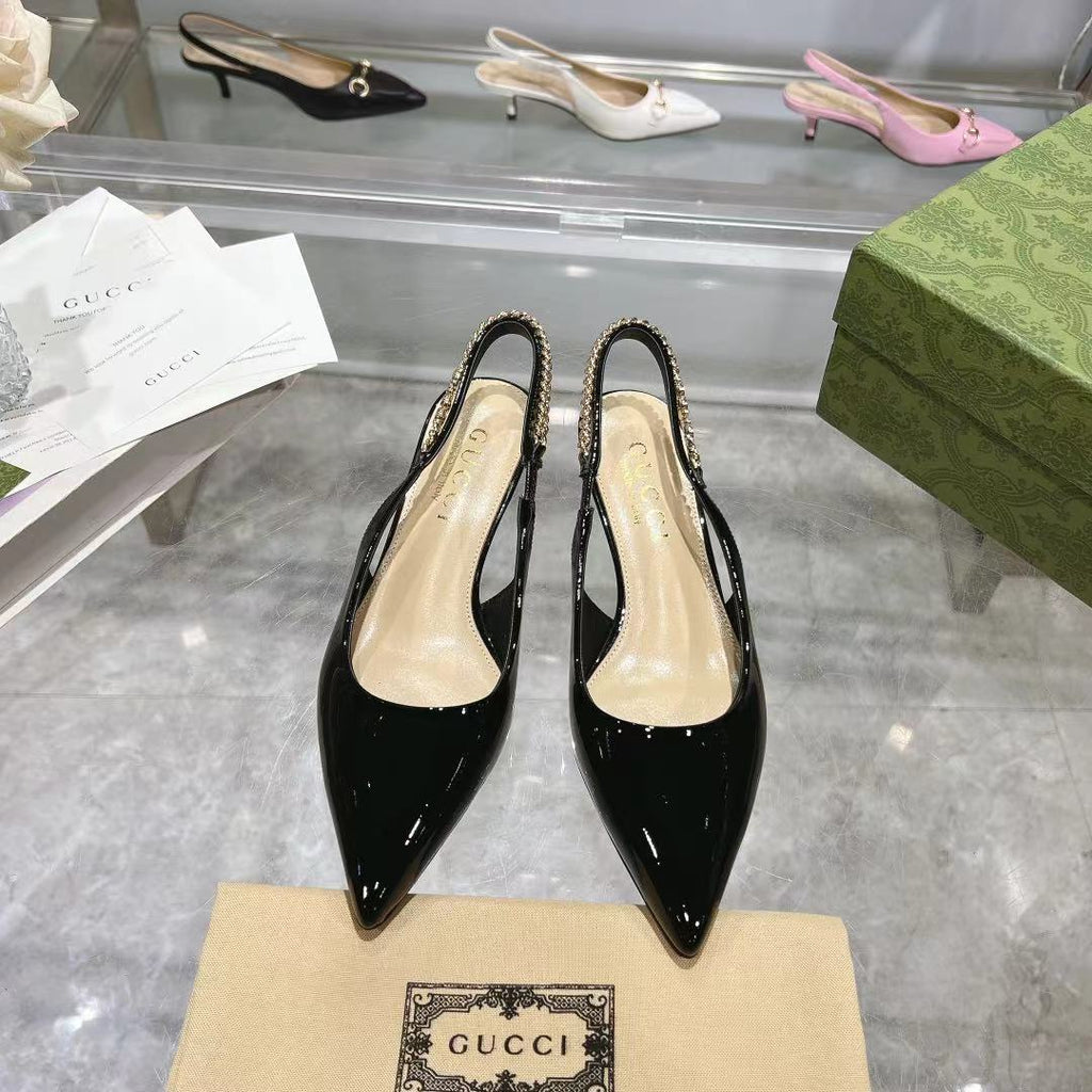 Klassische Lacklederpumps
