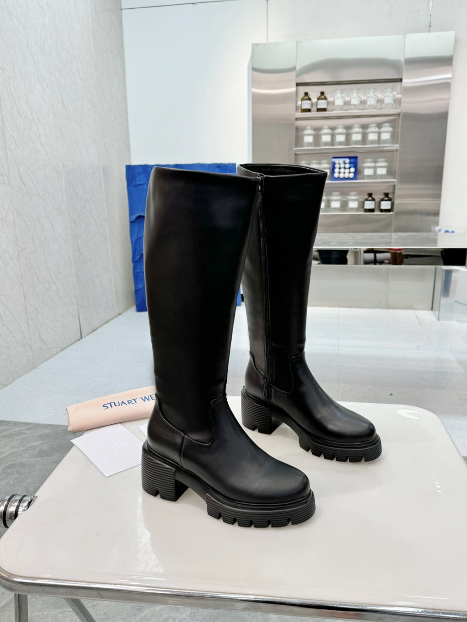 Women's leather knee-high boots