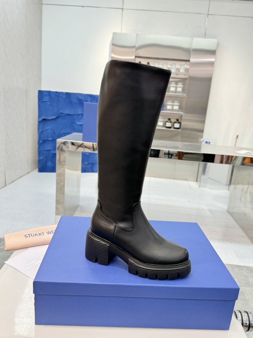Women's leather knee-high boots