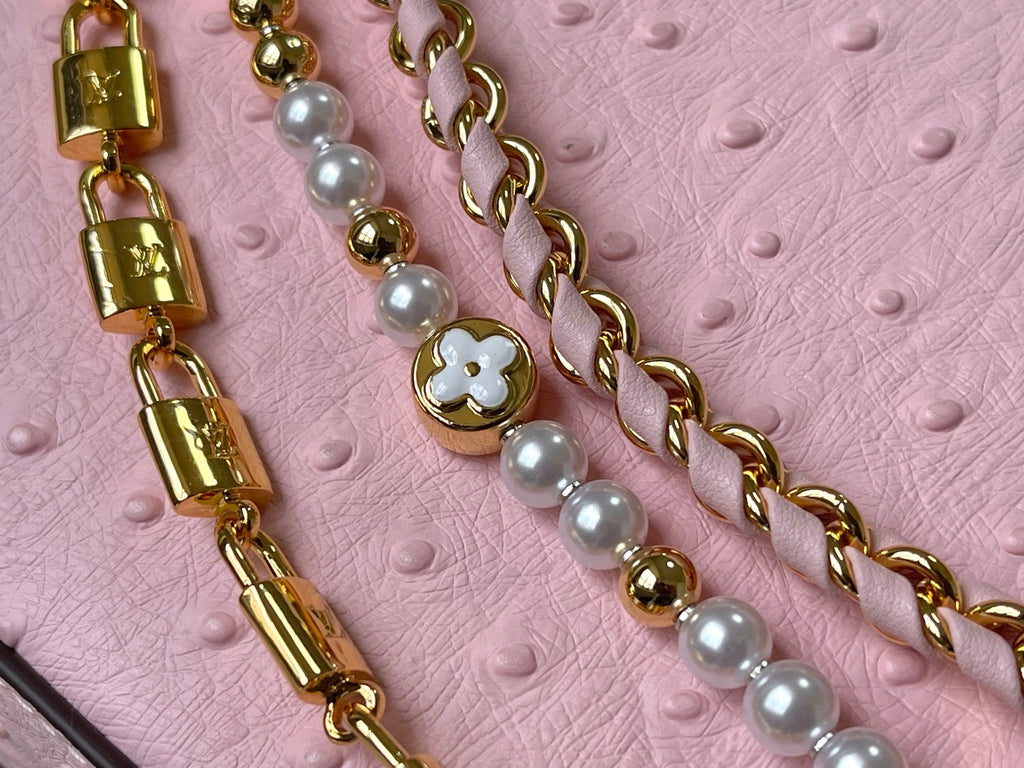 Cadena Capucines Trilogy 3 en 1 con perlas de avestruz rosa