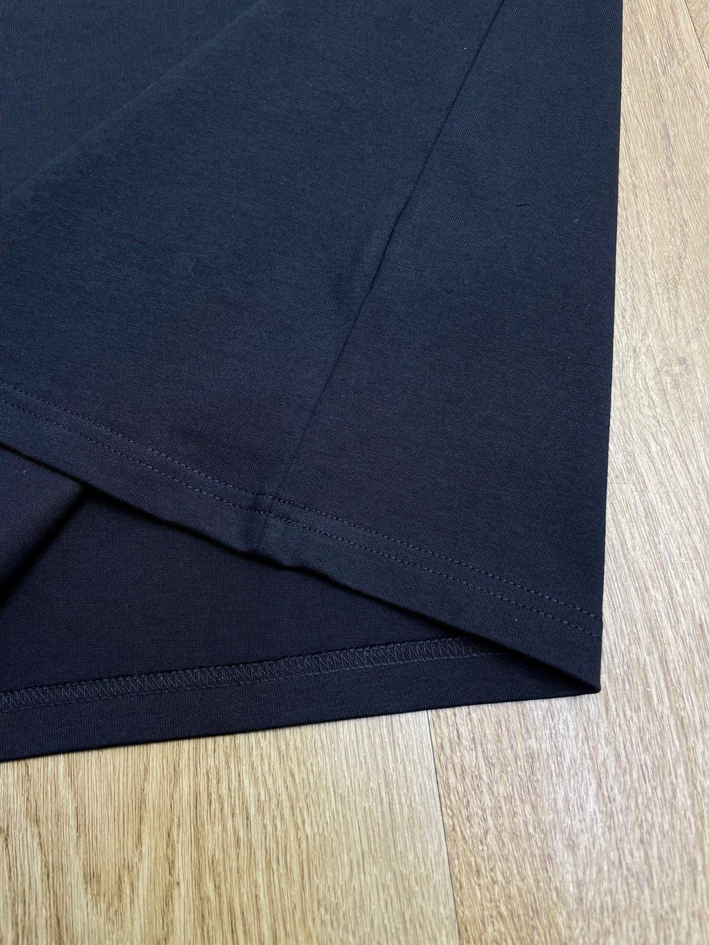Camiseta de corte minimalista