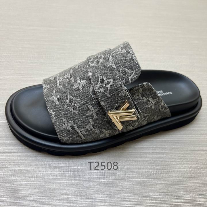 Men Monogram Slides - Avenor