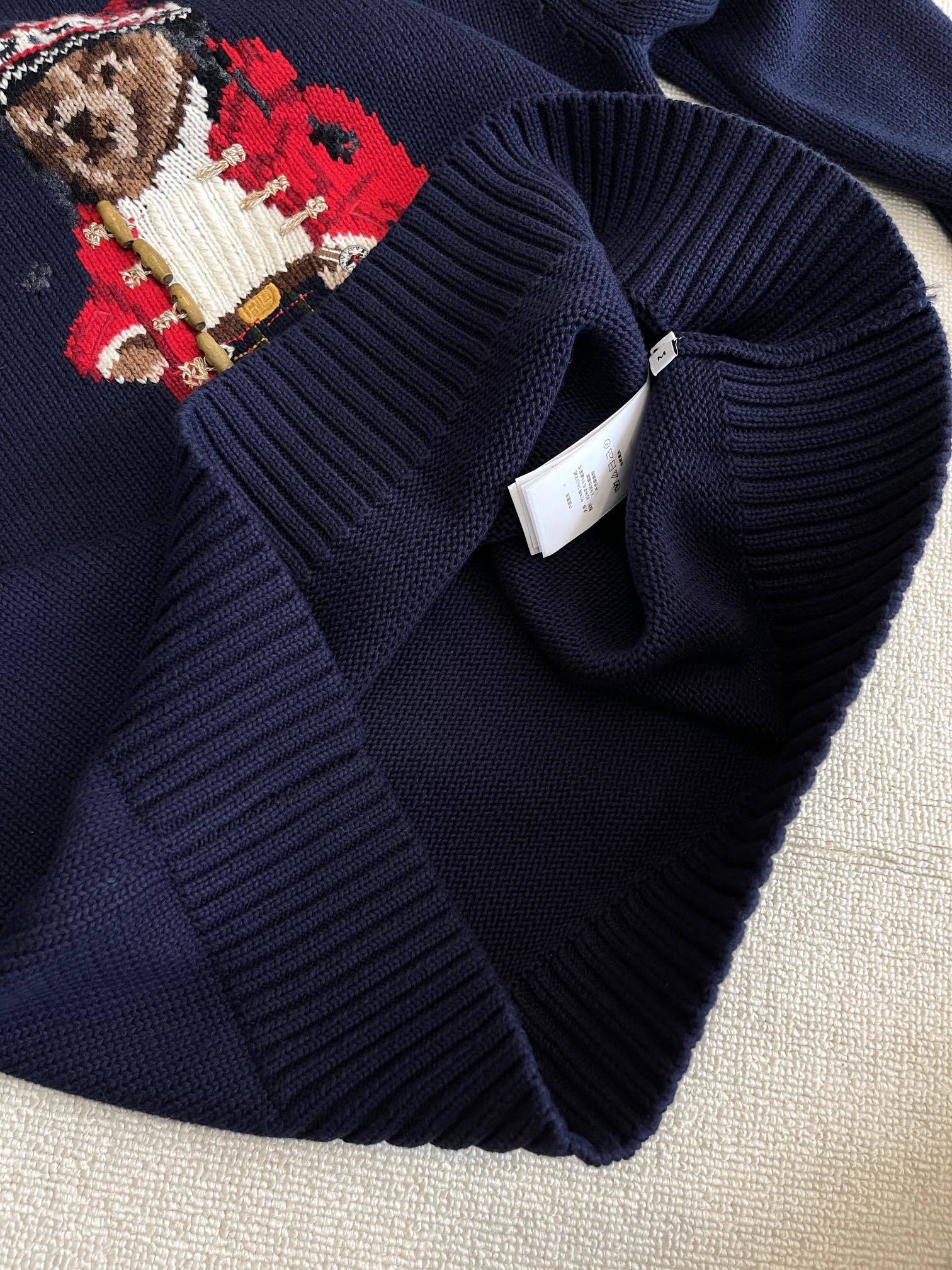 Sealed Bear Knit Sweater