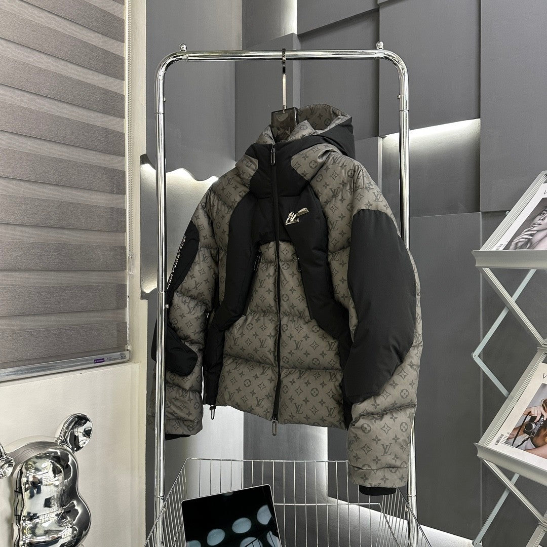 Daunenjacke mit wärmeempfindlicher Technologie