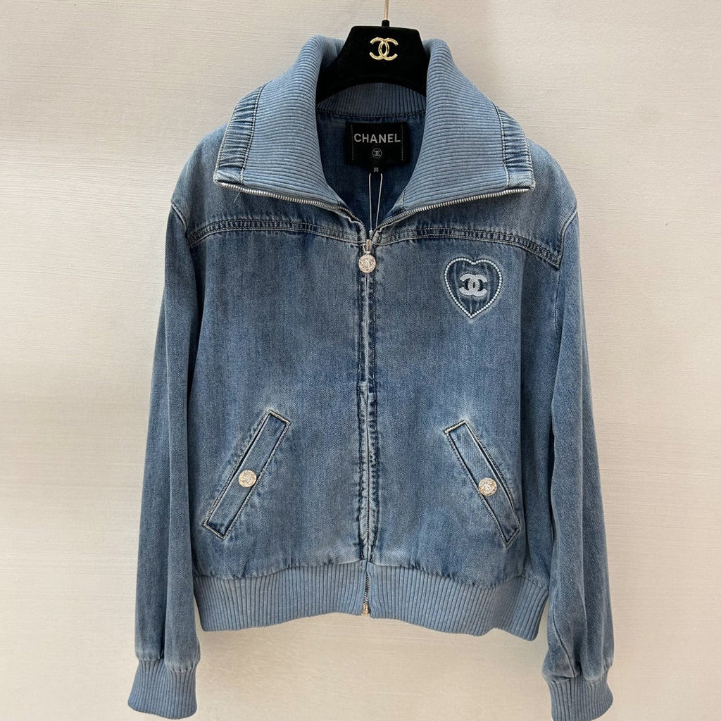 Denim jacket with large lapel