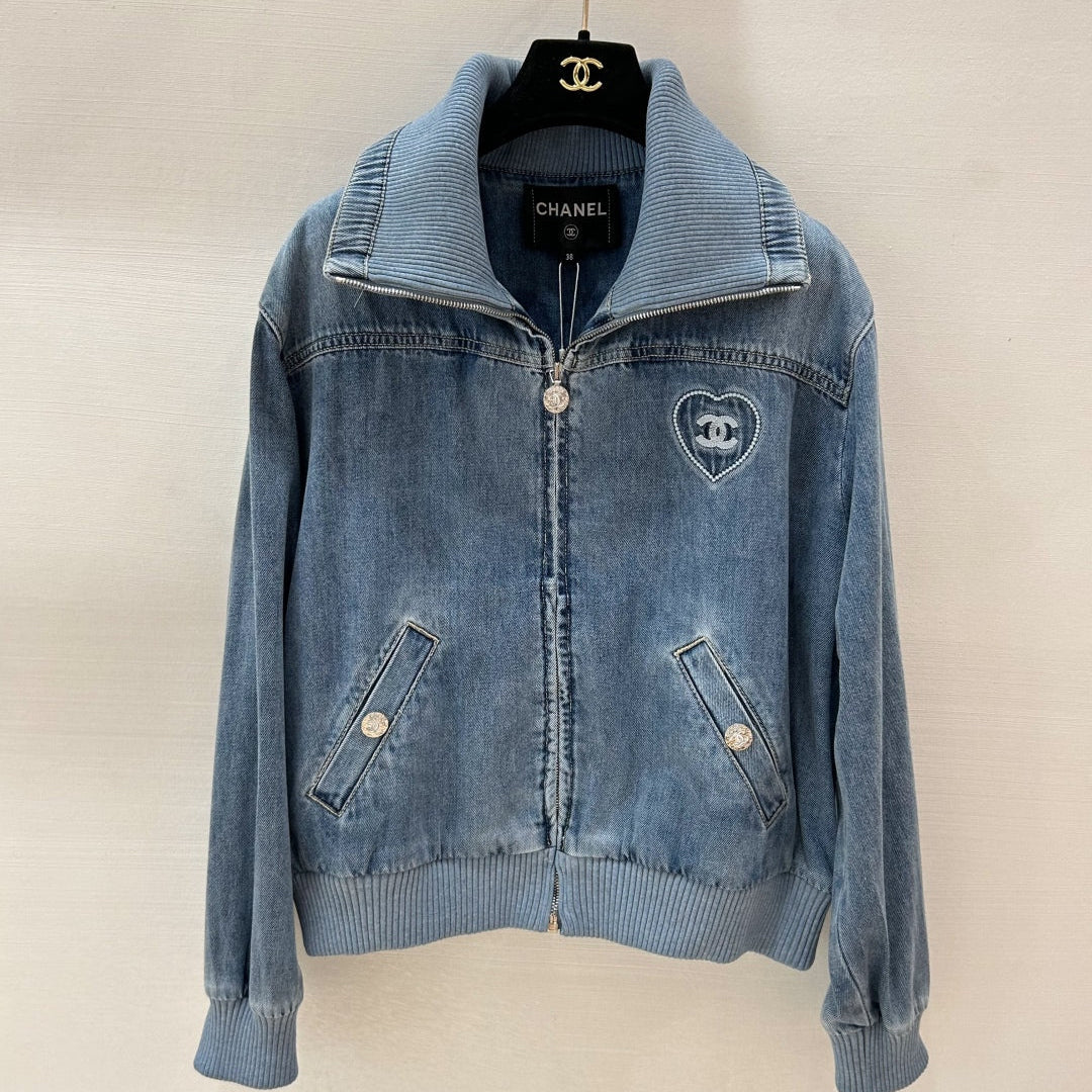 Denim jacket with large lapel