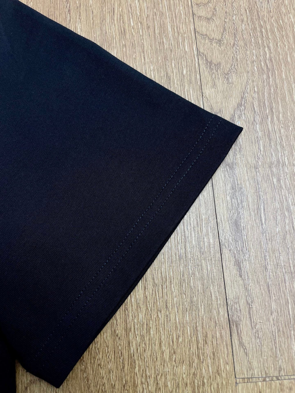Camiseta de corte minimalista
