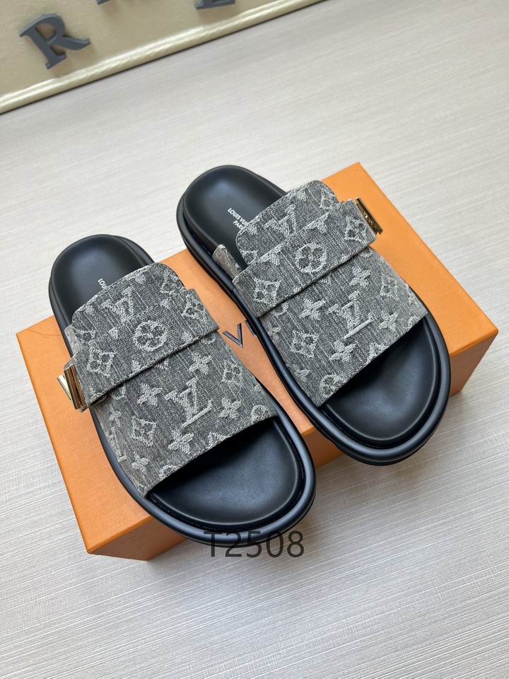 Men Monogram Slides - Avenor