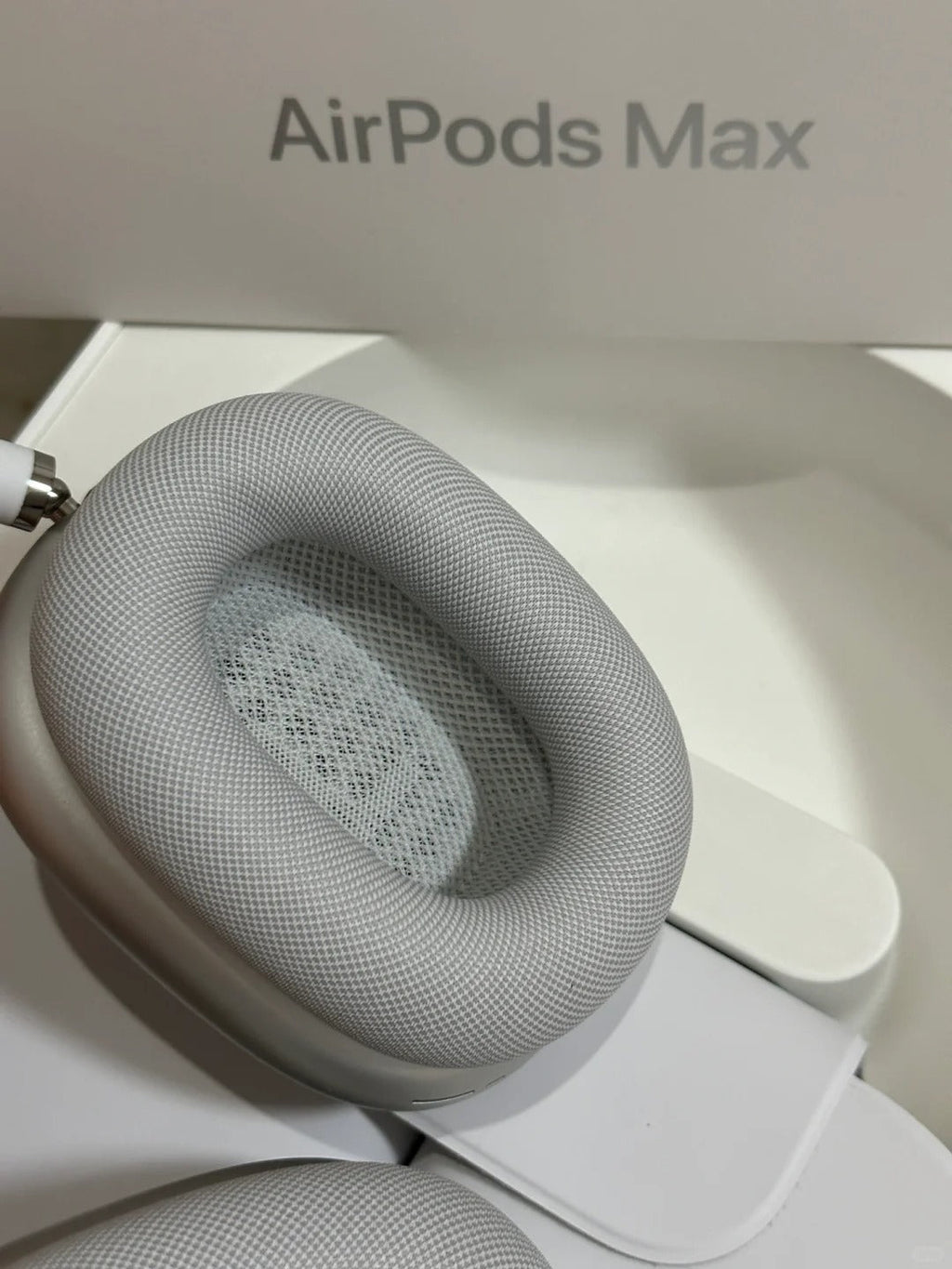 AURICULARES INALÁMBRICOS SUPRAAURALES GRISES