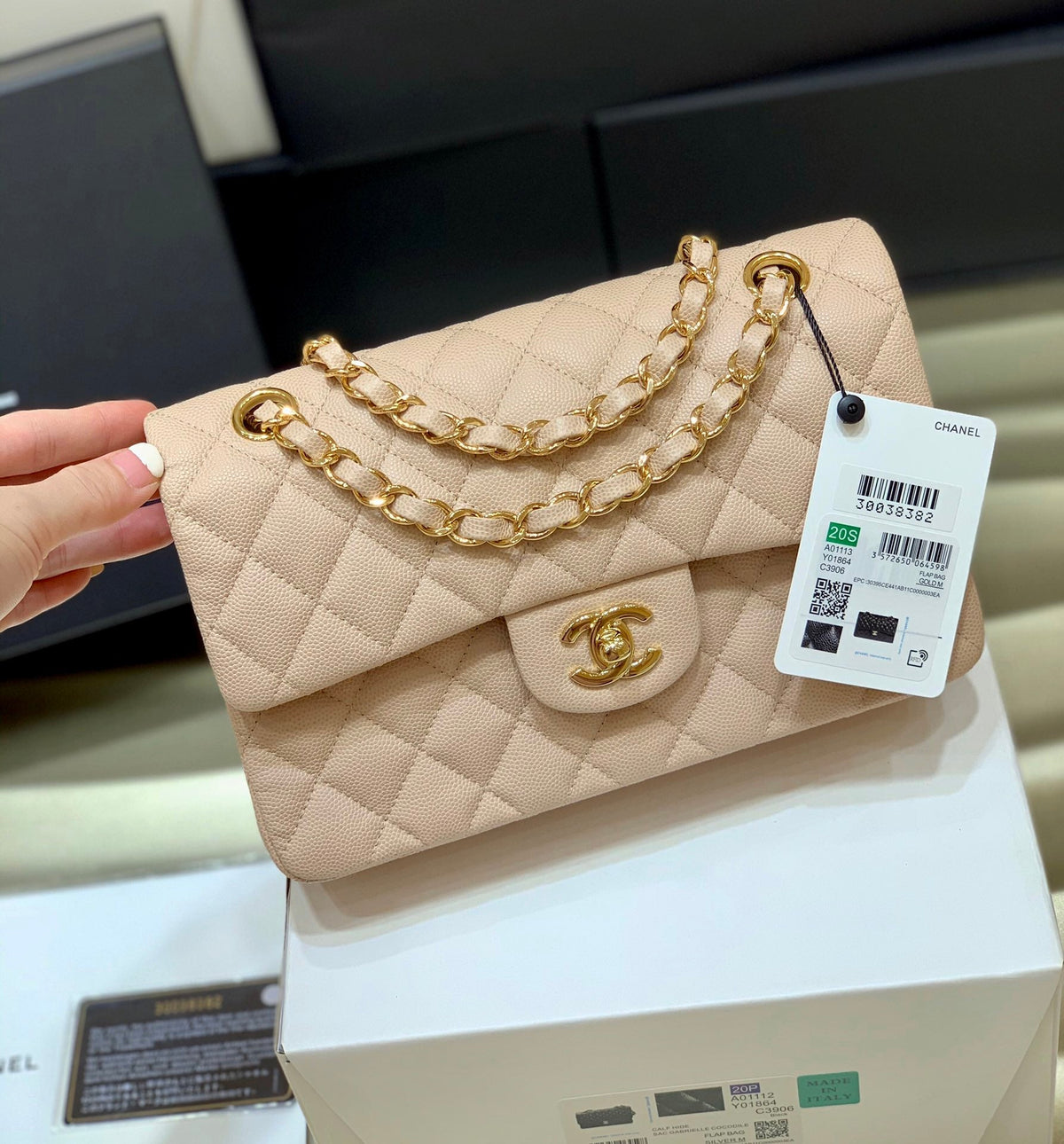 Klassische kleine Pattentasche 23 cm – Beige Edition