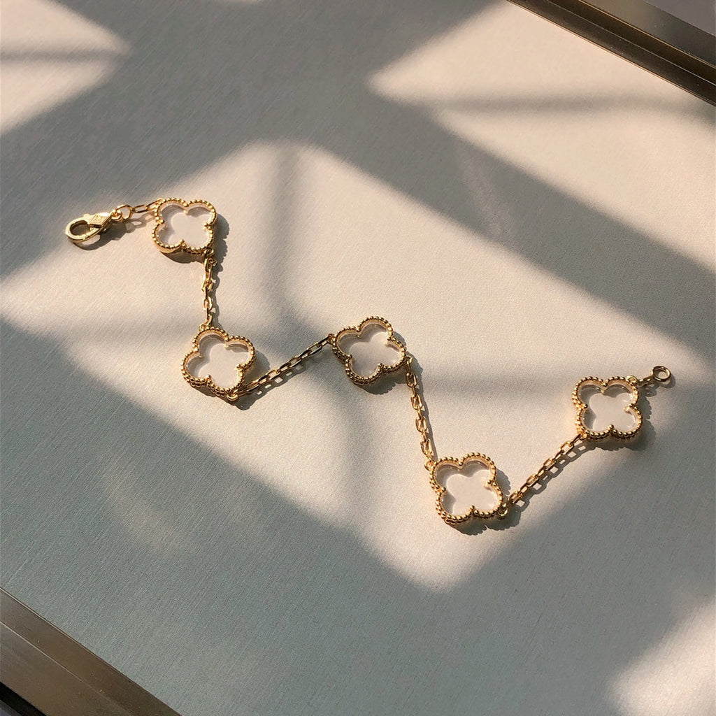 Five-flower crystal bracelet