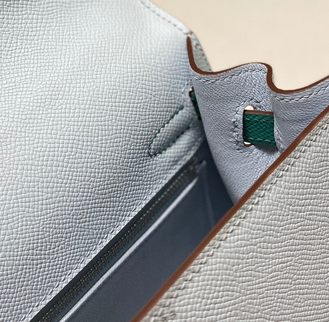 Tricolor-Lederhandtasche 28