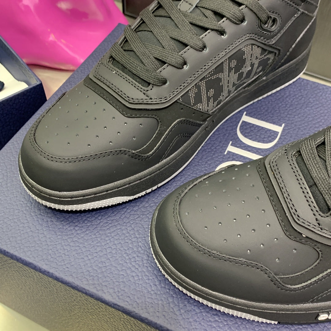 High-top sneakers with Velcro
