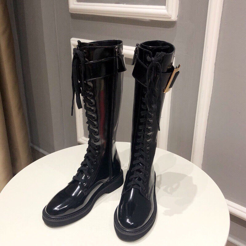 Botas altas de mujer con pedrería