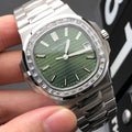 Automatikuhr mit grüner Diamantlünette, 40 mm