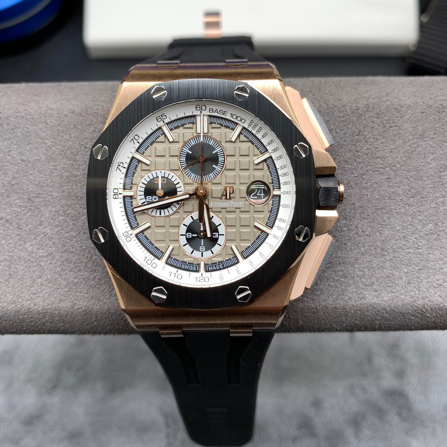 Reloj cronógrafo automático de oro rosa
