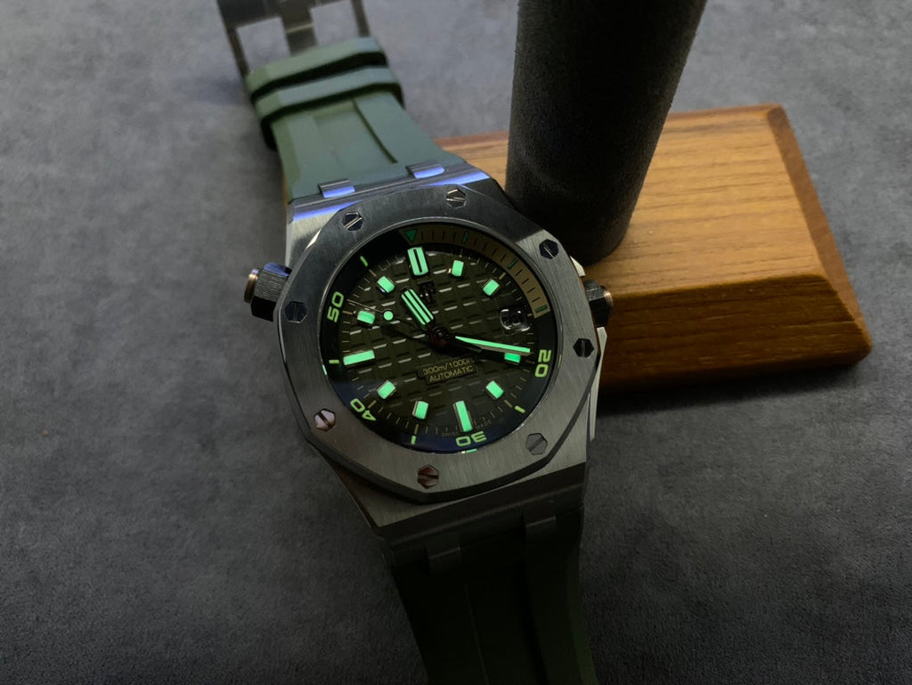 Grüne 42-mm-Automatik-Taucheruhr
