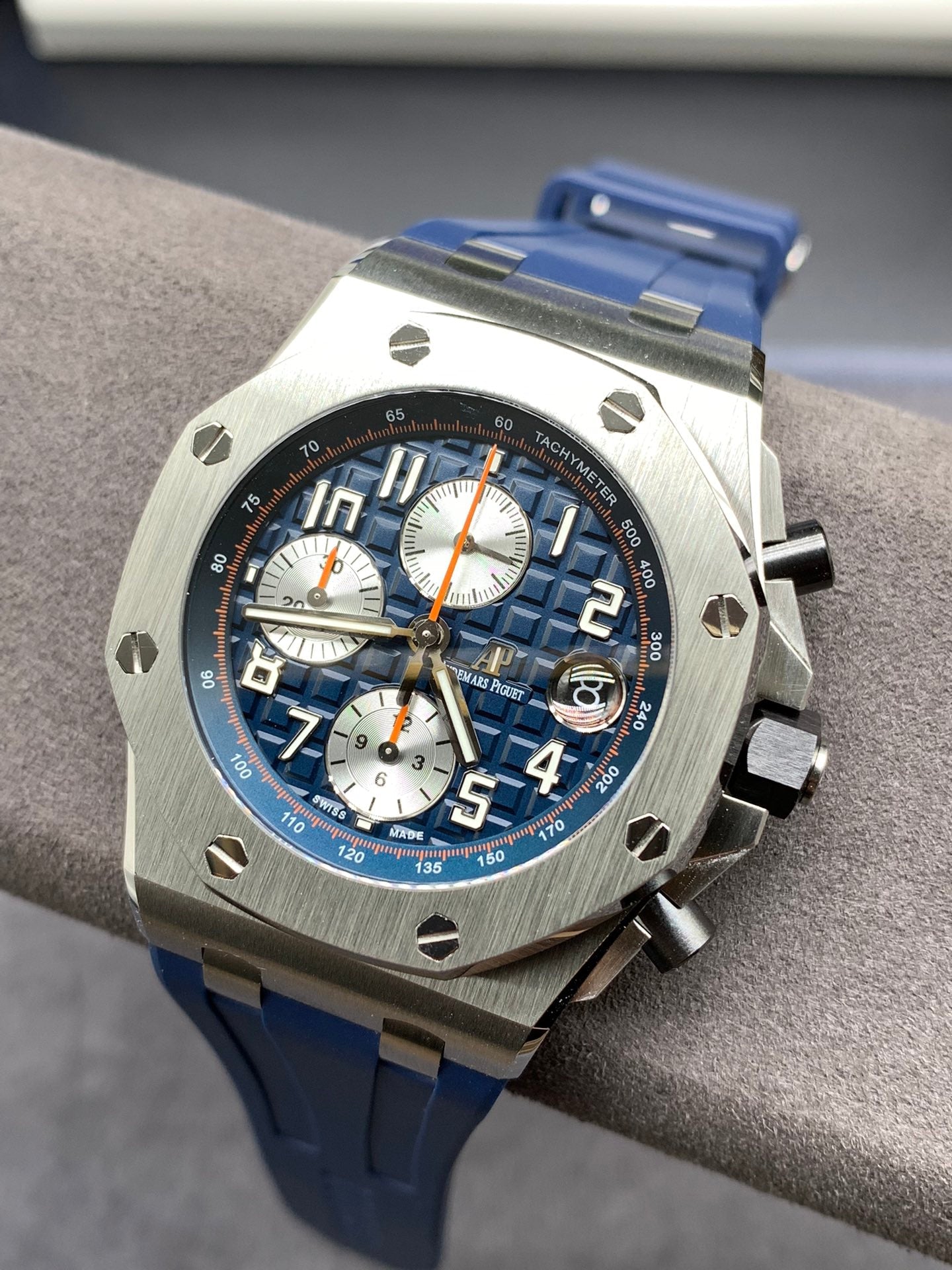 Blauer 44-mm-Chronographen-Sportuhren