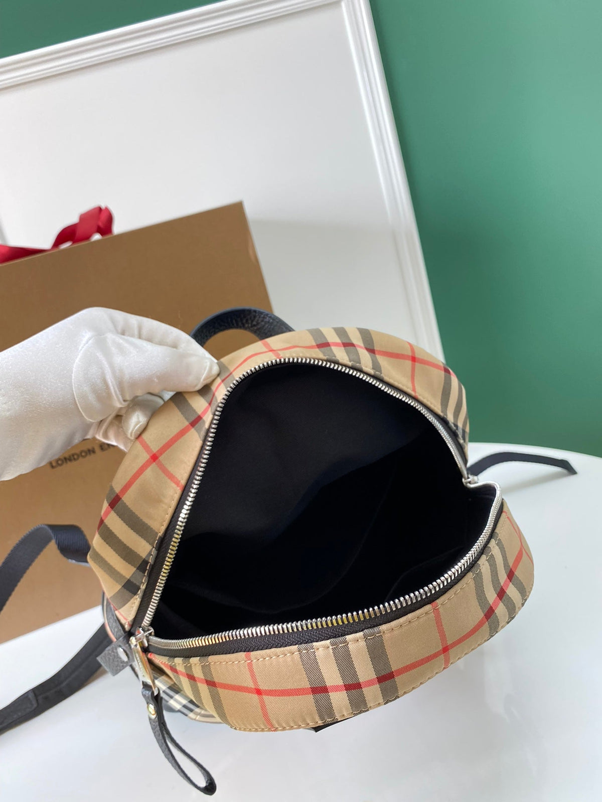 Karierter Retro-Rucksack