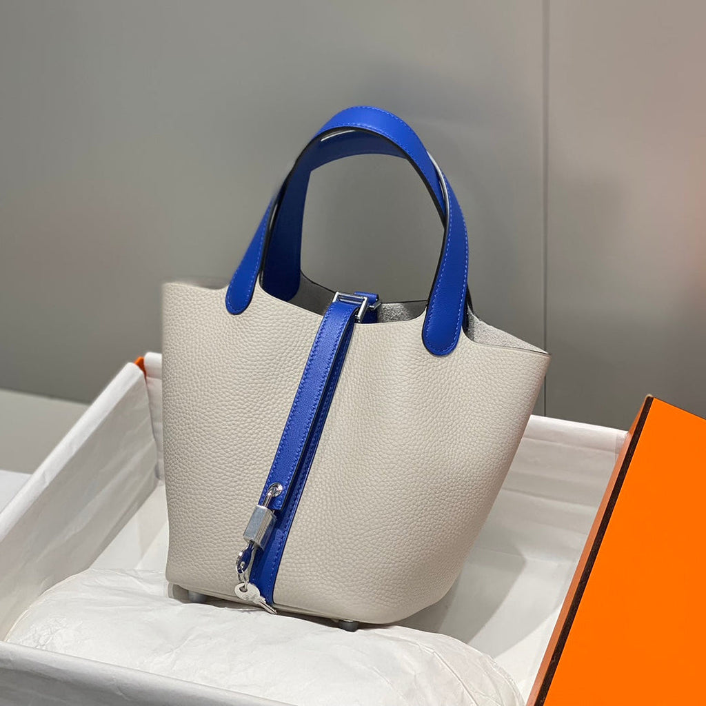 Beuteltasche aus gewachstem Gabardine