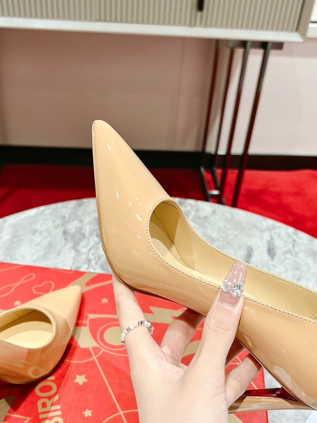 Nude Pointed-Toe Pumps