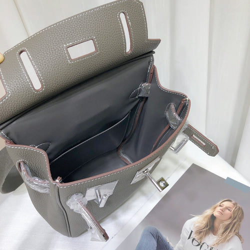 Bolsa de pecho de cuero Togo