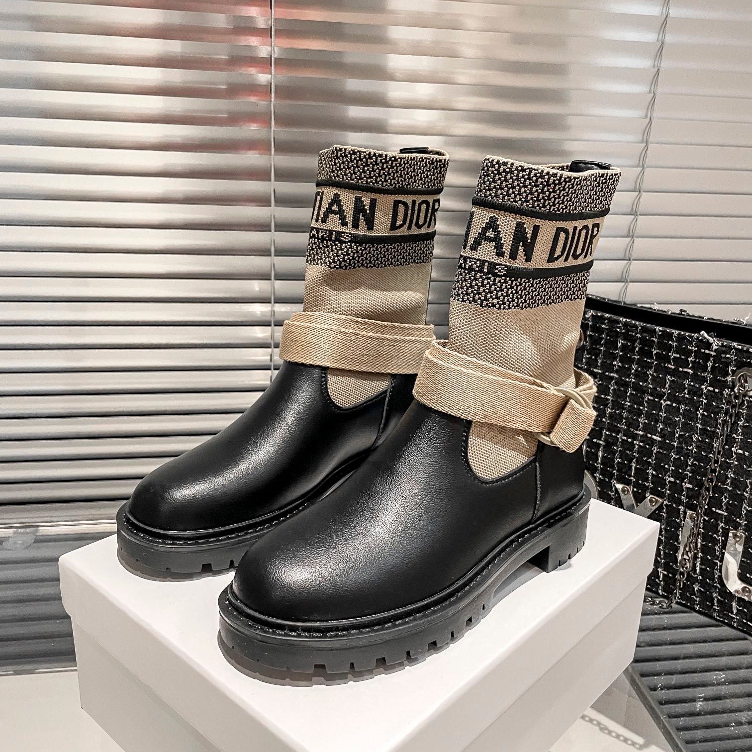 Botas Martin de punto para mujer