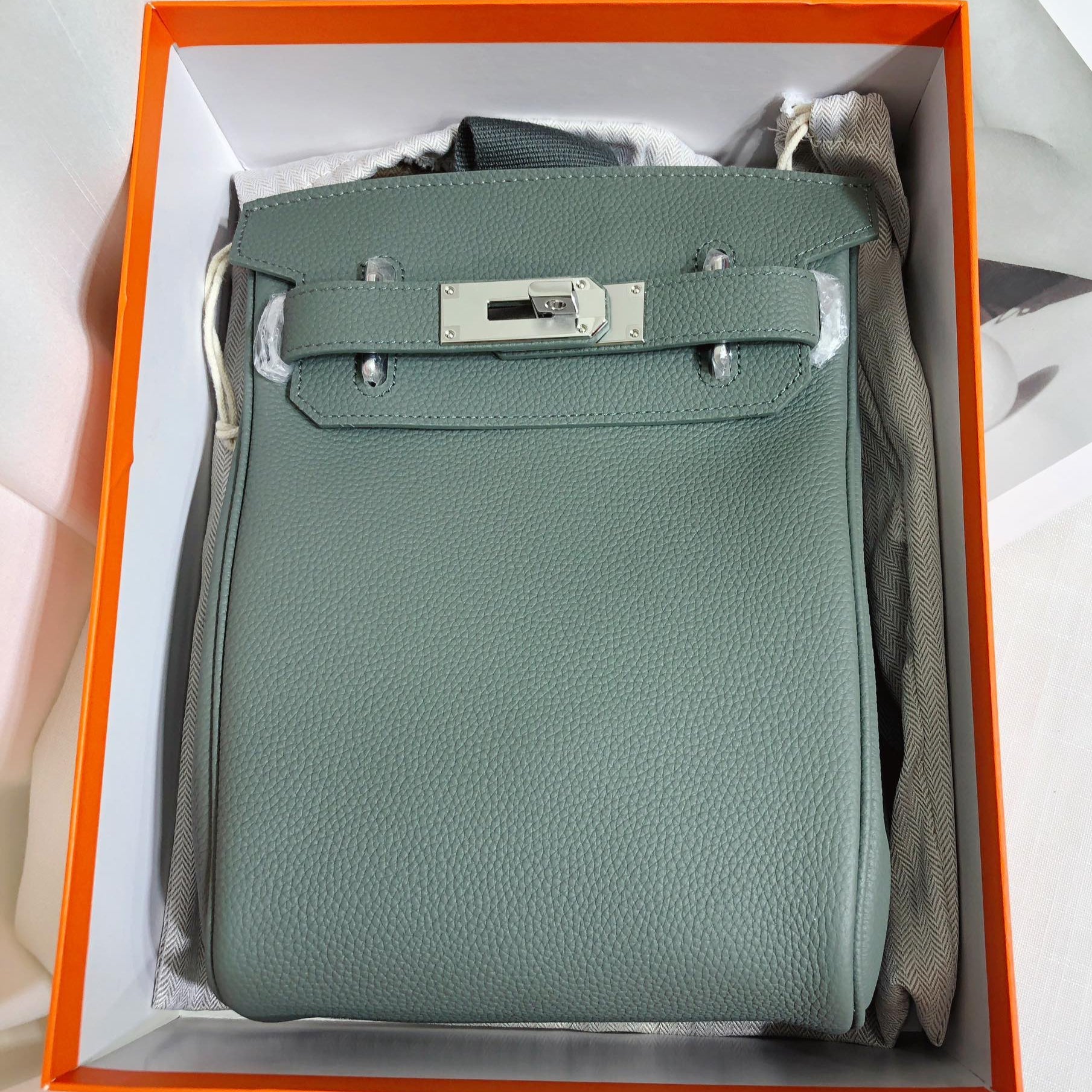 Bolsa de pecho de cuero Togo