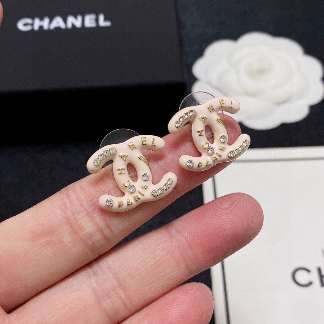 Light pink earrings
