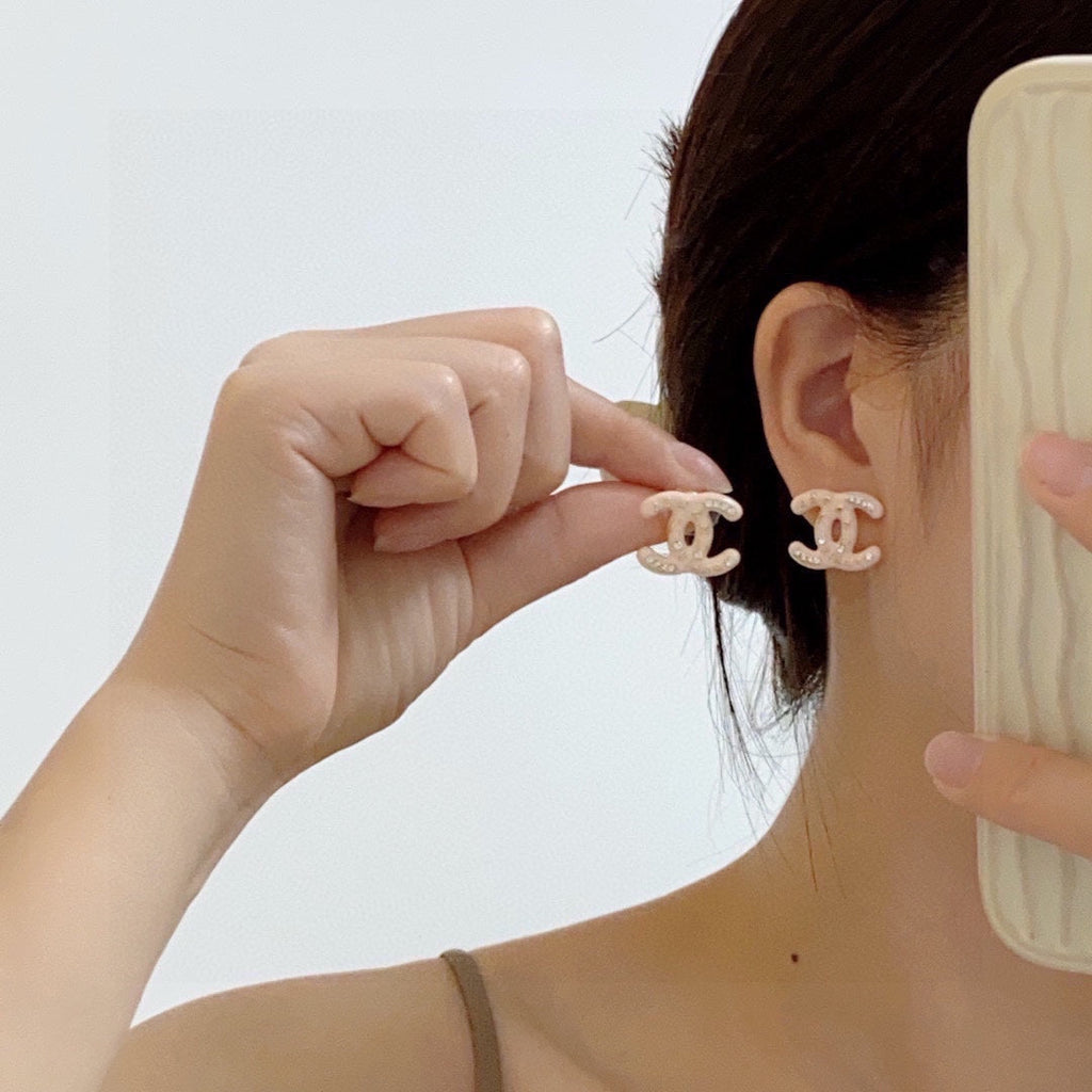 Light pink earrings