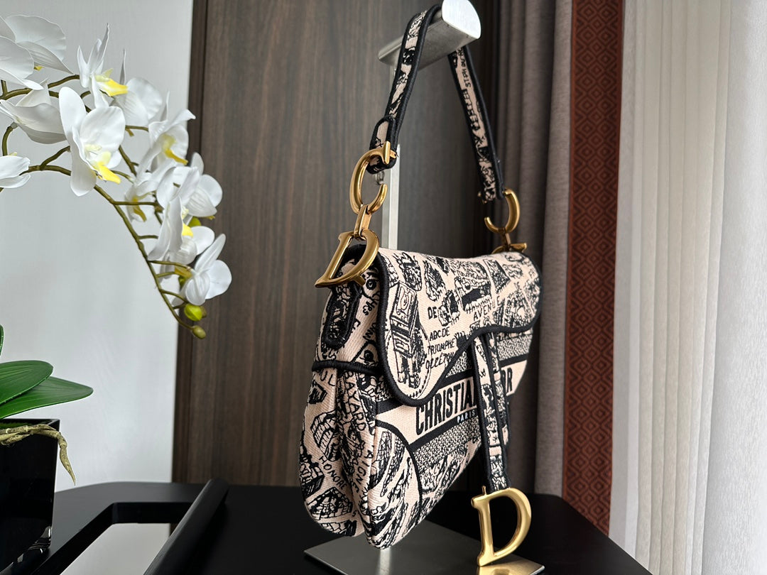 Bolso de hombro bordado de mezclilla negra con flecos – 25,5 cm