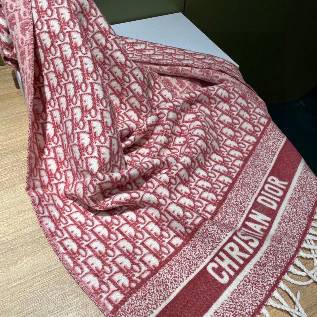 Classic jacquard cashmere scarf