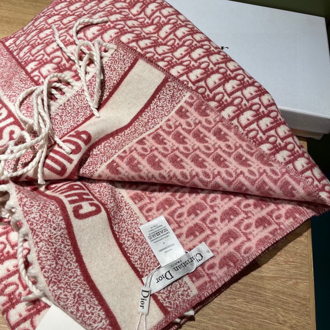 Classic jacquard cashmere scarf