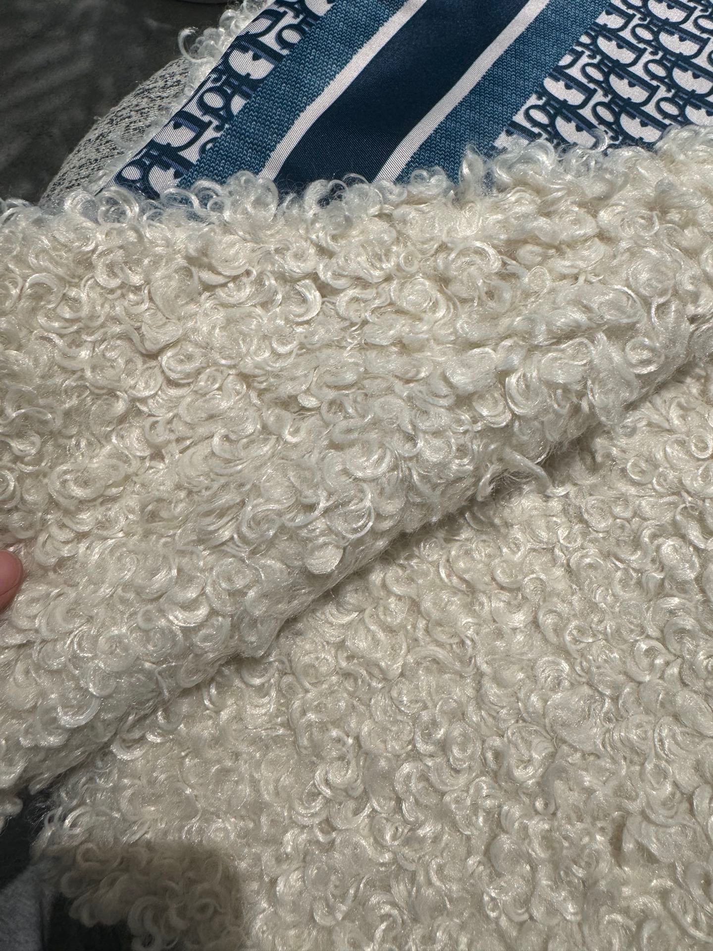 Woolen scarf